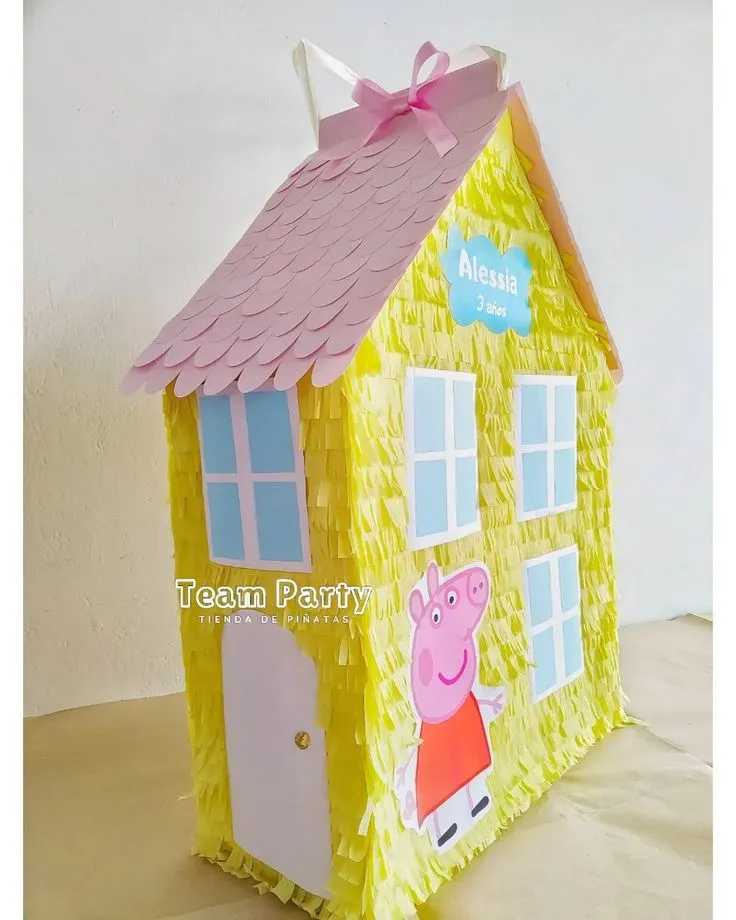 Peppa Ppig house Pinata